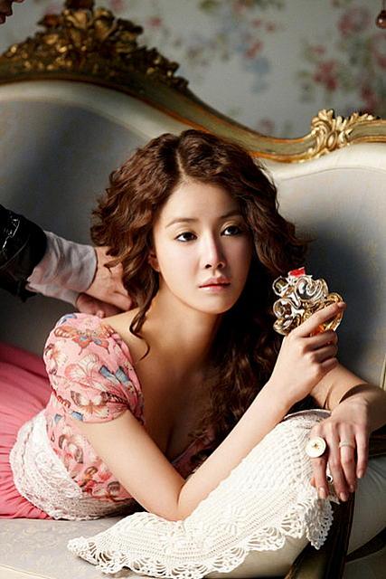 Innocent Korean actress Lee Si Young picture (87).jpg